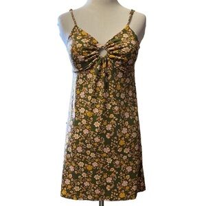 SO brand floral sundress with adjustable straps, removable pads